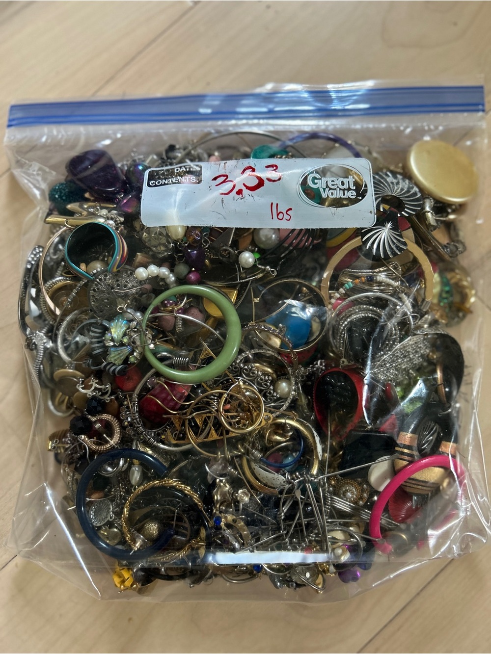 3.33 Pounds Of Estate Jewelry Vintage/Y2K/Modern Random Assorted